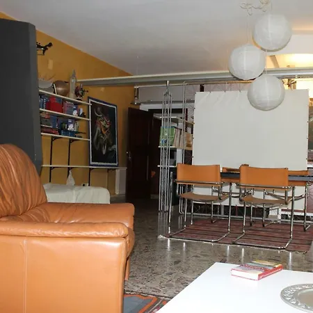 Apdf Con Giardino Apartmán
