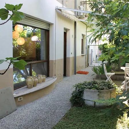 Lejlighed Apdf Con Giardino *