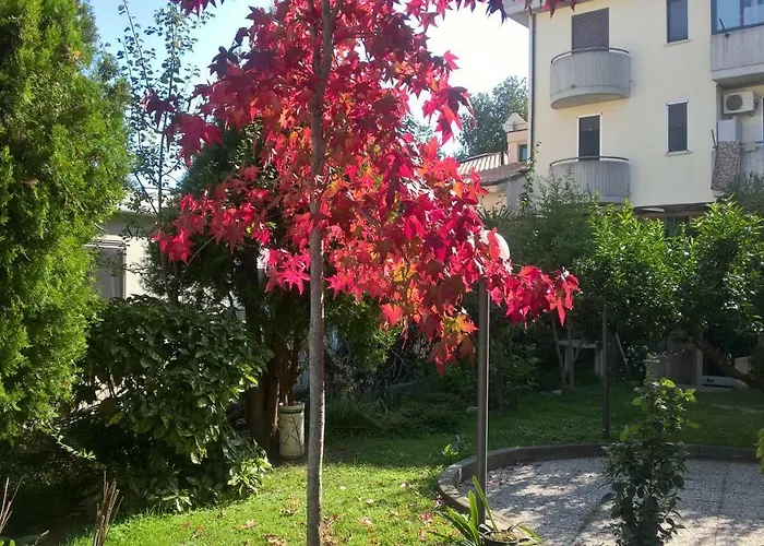 Apartment Apdf Con Giardino